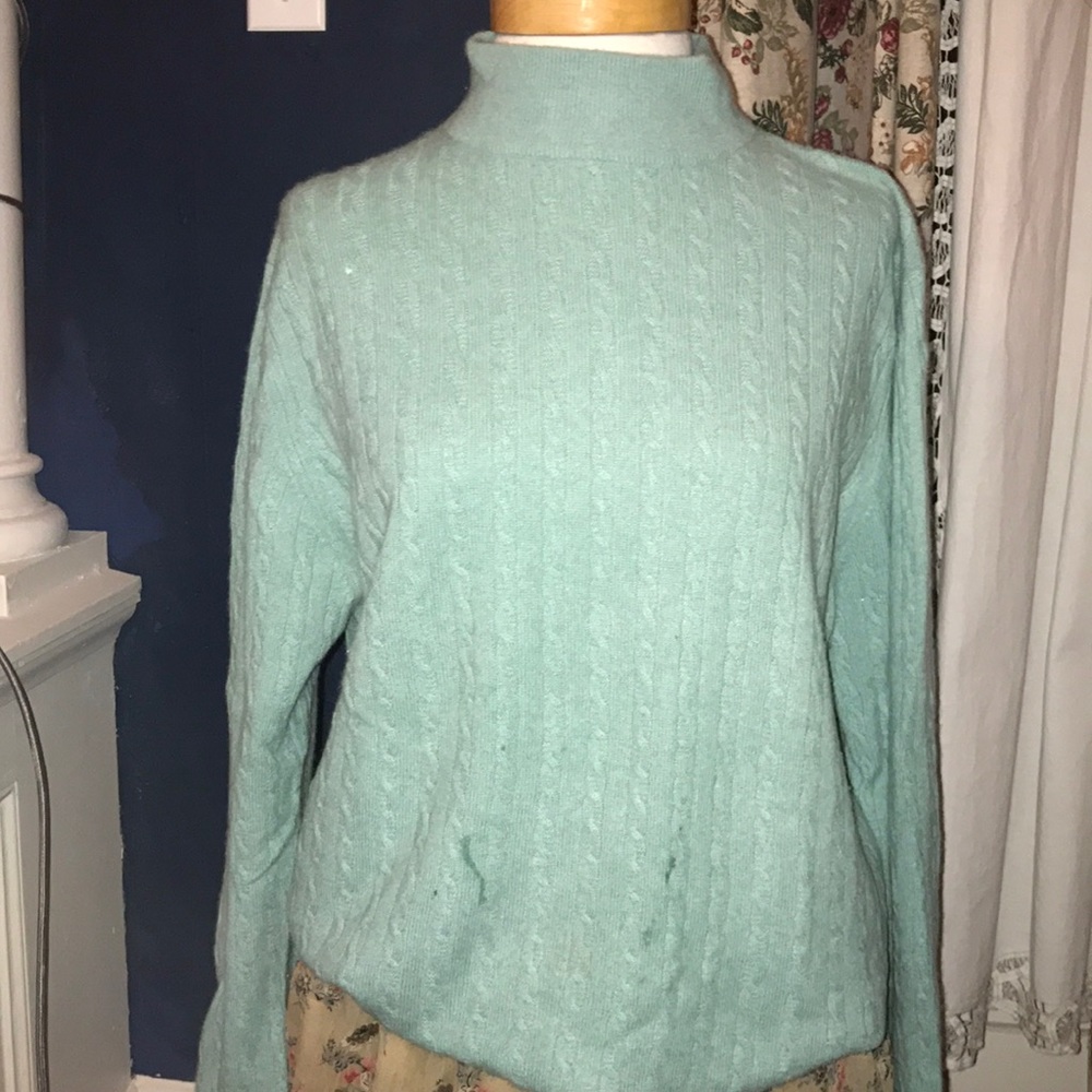 100% Cashmere Cableknit Sweater